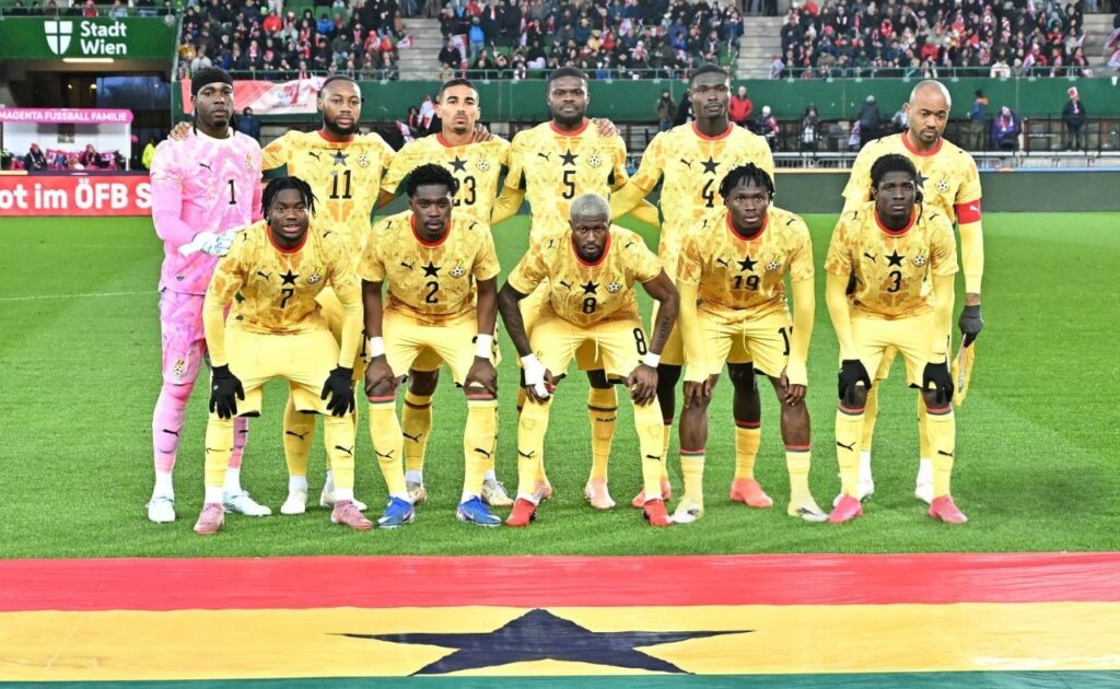The Ghana national team wearing yellow jerseys poses for a team photograph prior to kickoff in the international friendly against Austria in Vienna  trybalnews
