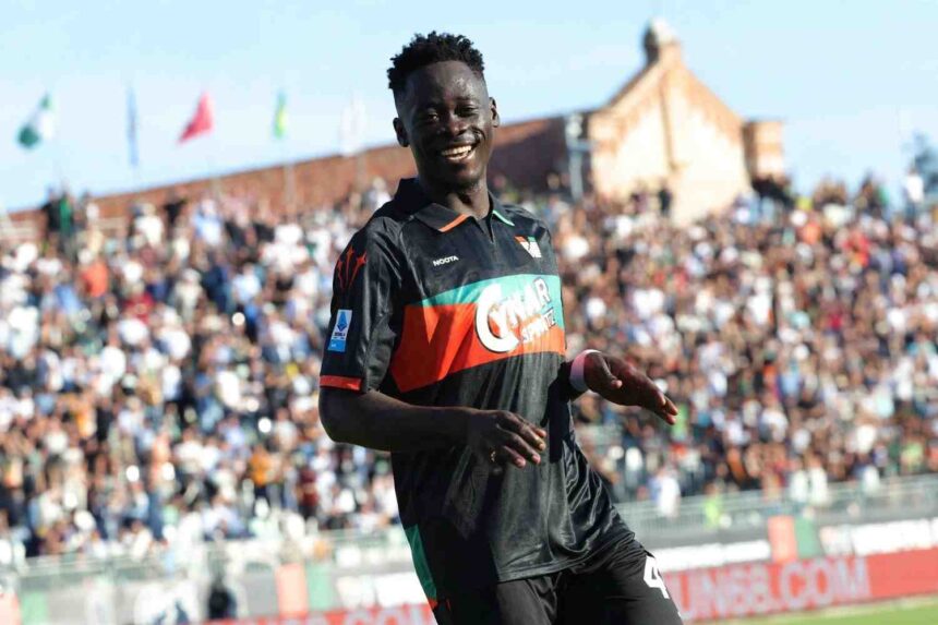 Akor Adams of Venezia celebrates a goal during the Italian Serie A Football match between Venezia and Napoli at Stadio Pier Luigi Penzo Final score Venezia 10 Napoli Photo by Emanuele PennacchioSOPA ImagesLightRocket via Getty Images  trybalnews