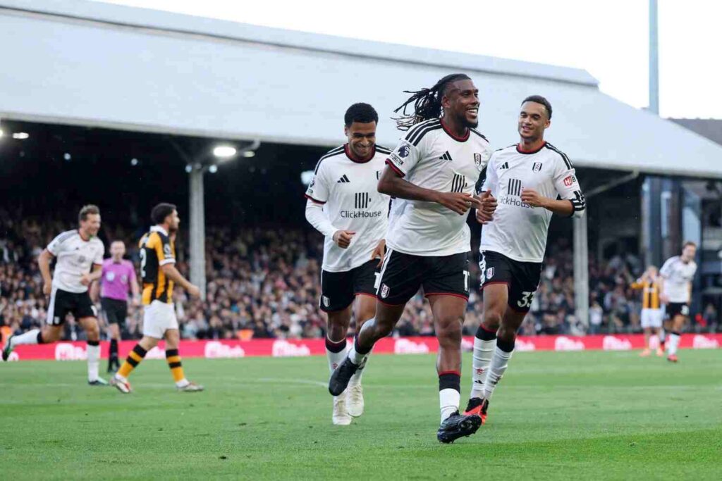 Alex Iwobi Trybal News Fulham midfielder Alex Iwobi celebrates scoring with teammates Shea Charles and Antonee Robinson during the Premier League match against Hull City at Craven Cottage trybalnews