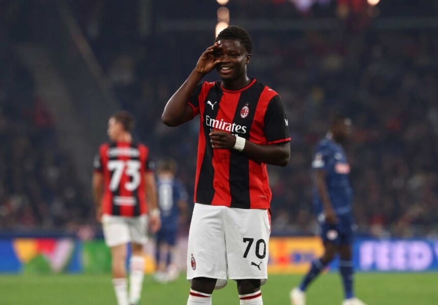 Long  Descriptive ALT Alphadjo Cisse of AC Milan celebrates scoring in the UEFA Europa League 202627 League Phase match between FC Salzburg and AC Milan at Stadion Salzburg wearing number 70 jersey  trybalnews